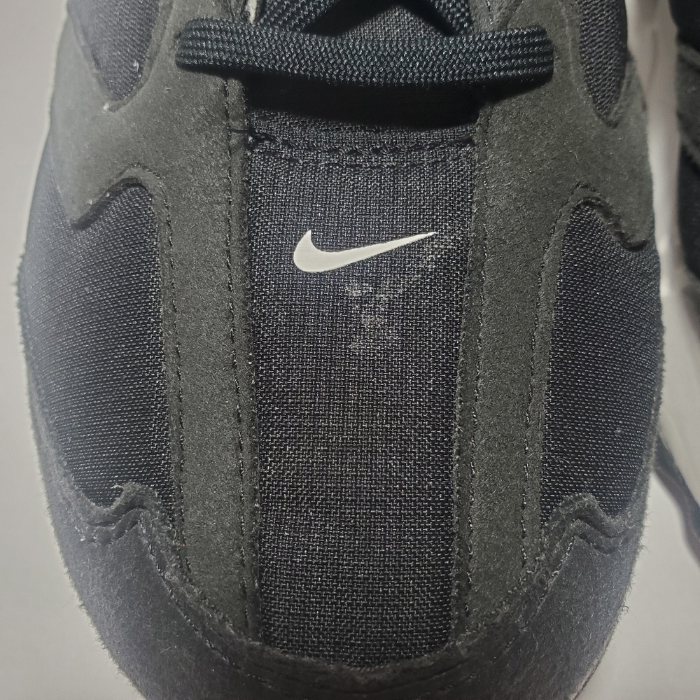 Nike Air Max Dawn Woman's size 10.5 US Black Running Shoes Sneakers DC4068 001 - Picture 6 of 11